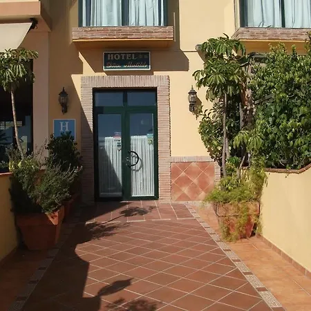 Dona Matilde 2* Estepona